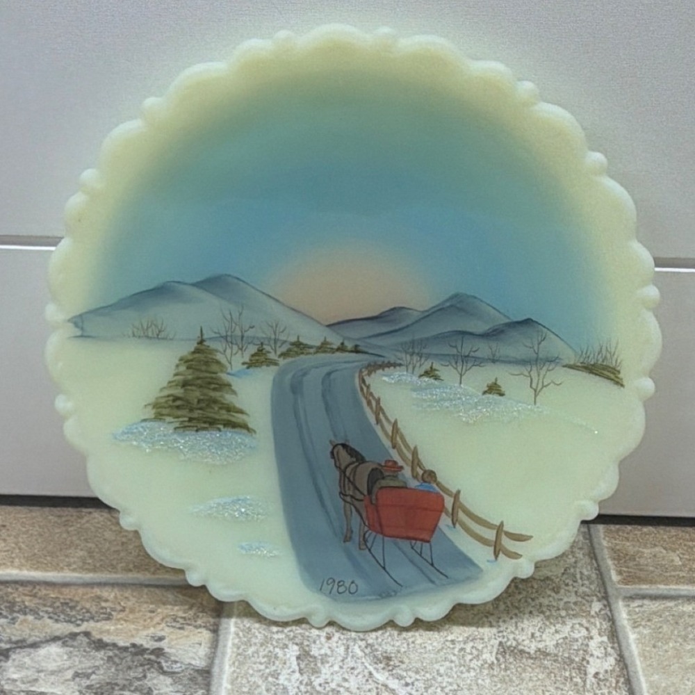 Vintage 1980 Fenton Custard Uranium Glass Hand Painted Winter Sleigh Plate 8"
